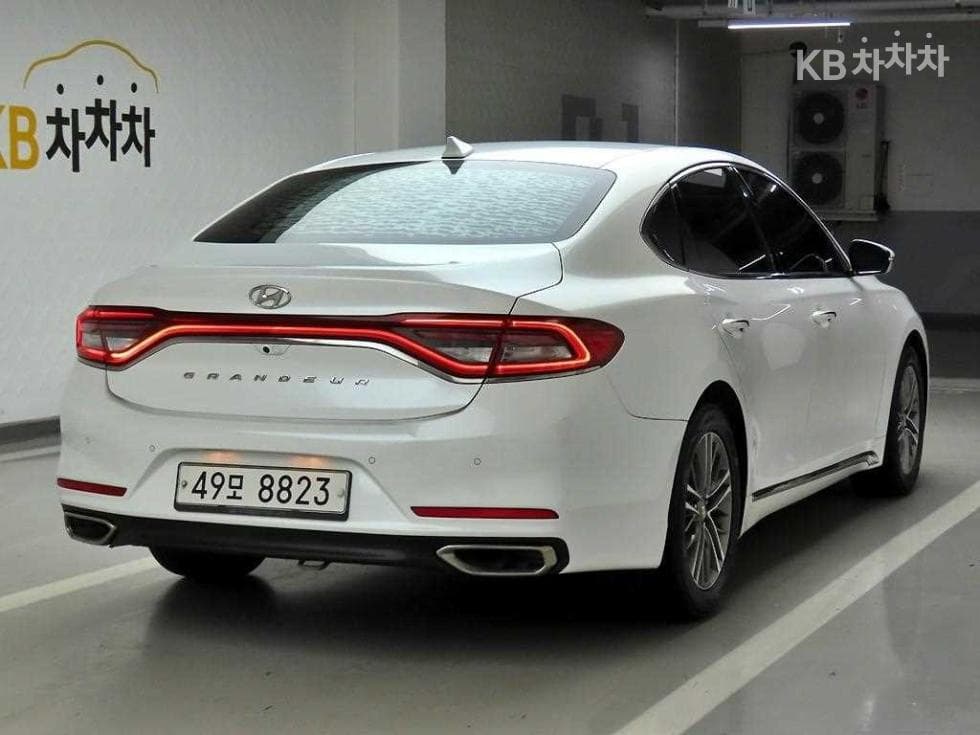 Hyundai Grandeur (Azera)IG2.4 Premium Standard - 4