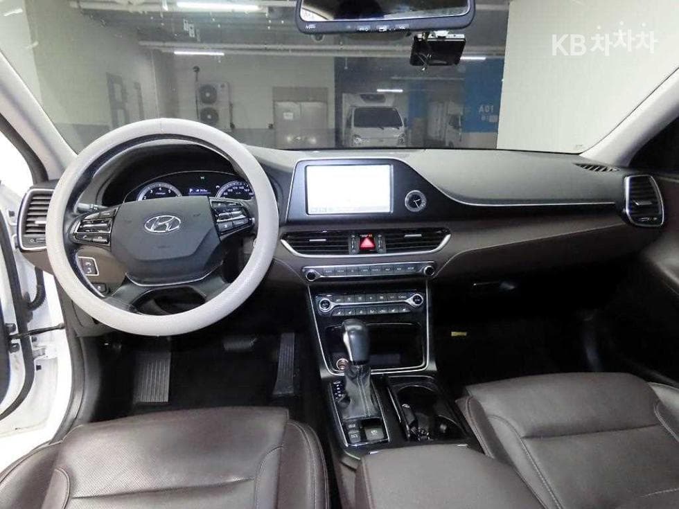 Hyundai Grandeur (Azera)IG2.4 Premium Standard - 7
