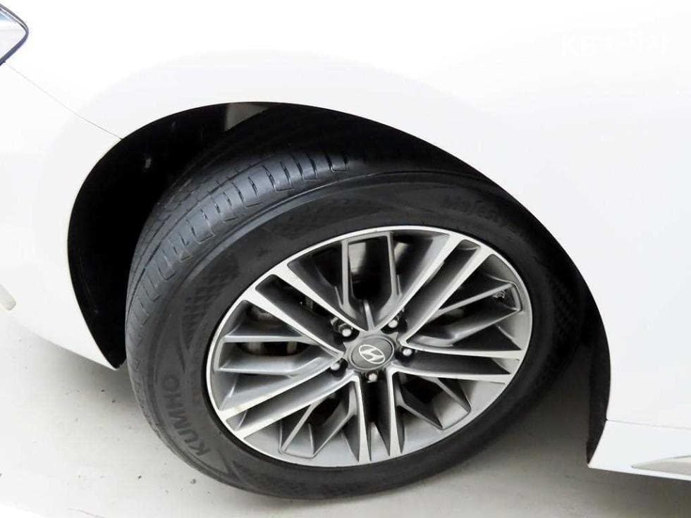Hyundai Grandeur (Azera)IG2.4 Premium Standard - 19