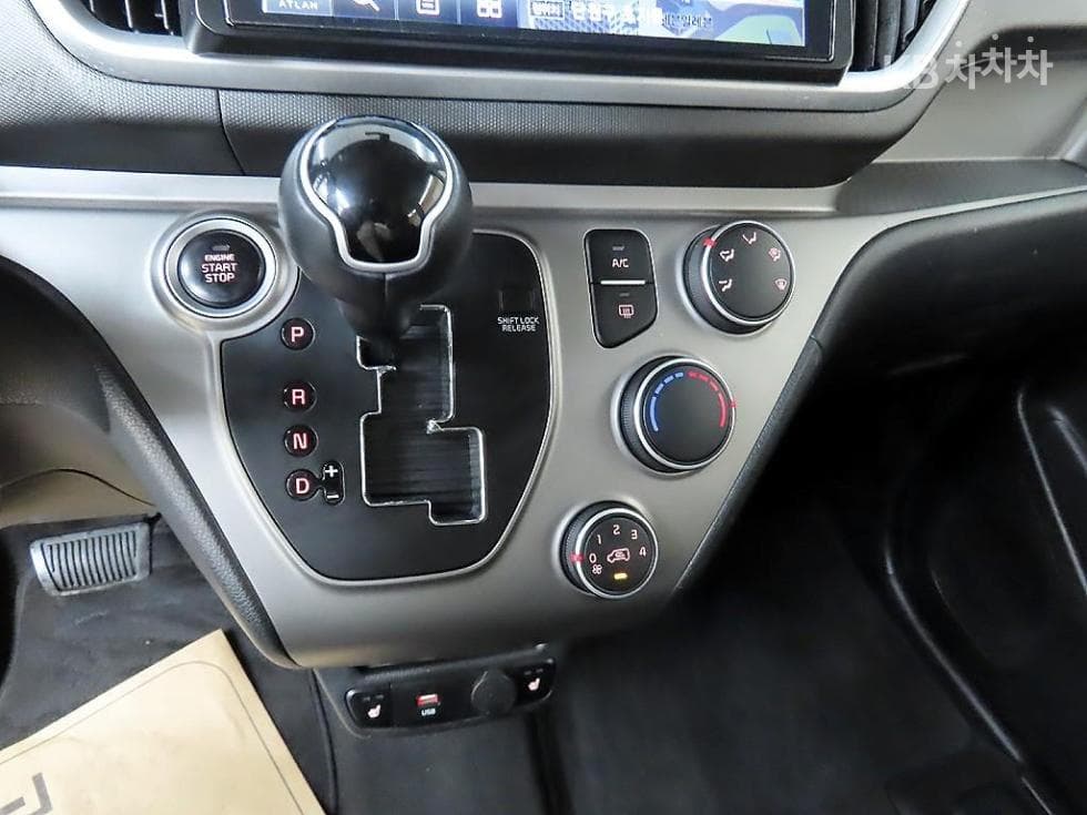 Kia The New (facelift) Ray (van)1.0 Gasoline Prestige - 10