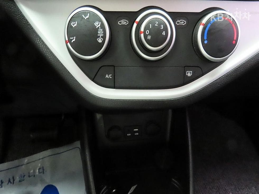 Kia The New (facelift) Morning / PicantoLuxury - 16