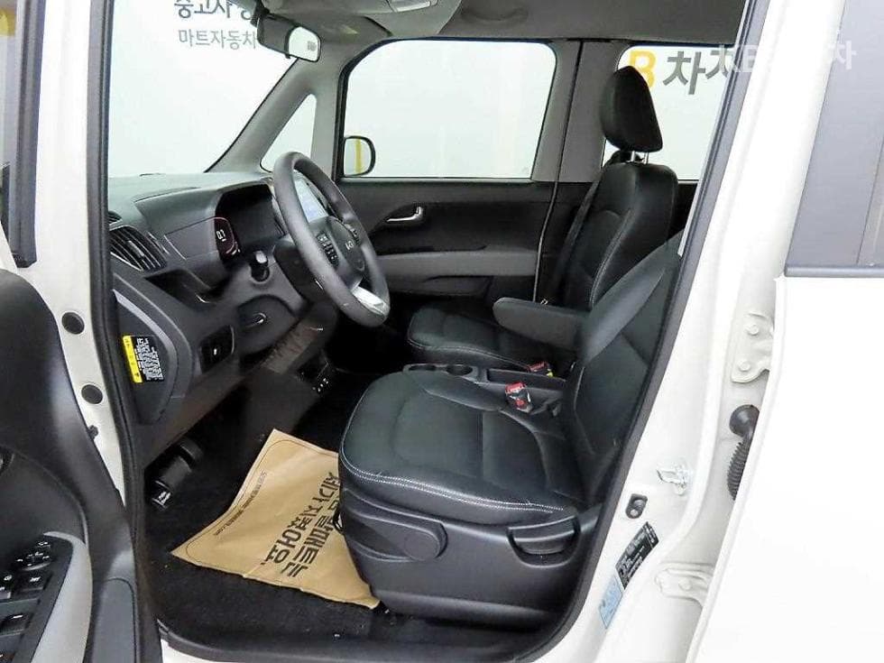 Kia The New (facelift) Kia Ray (van)1.0 Gasoline Trendy - 5