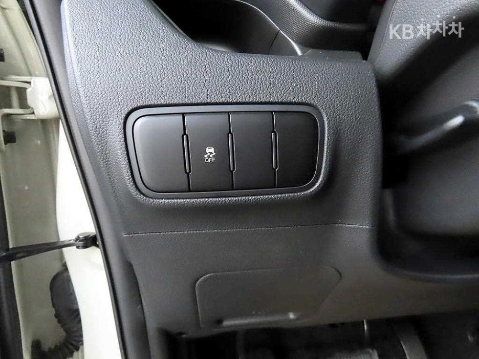Kia The New (facelift) Kia Ray (van)1.0 Gasoline Trendy - 12