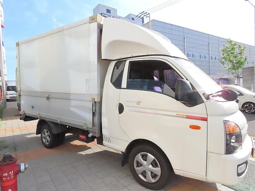 Hyundai Porter 2Extra Long Super Cab Wing Body Manual PLUS - 5