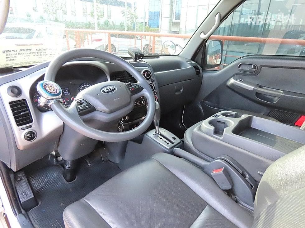 Kia Bongo 3 (light truck)1 Ton Extra Long King Cab CRDi - 6