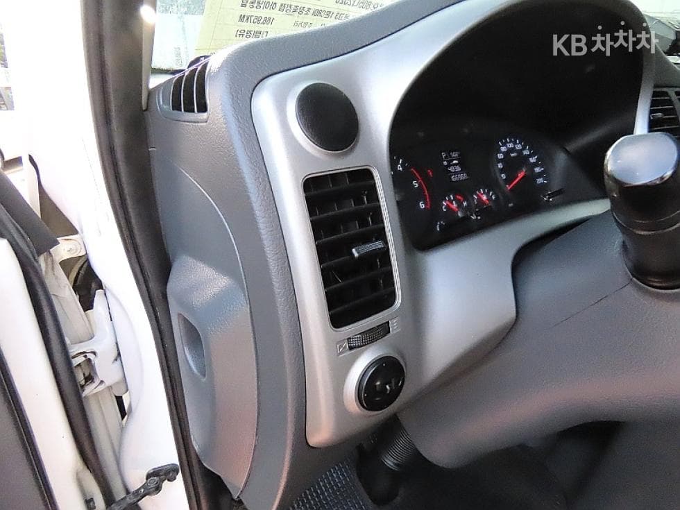 Kia Bongo 3 (light truck)1 Ton Extra Long King Cab CRDi - 11