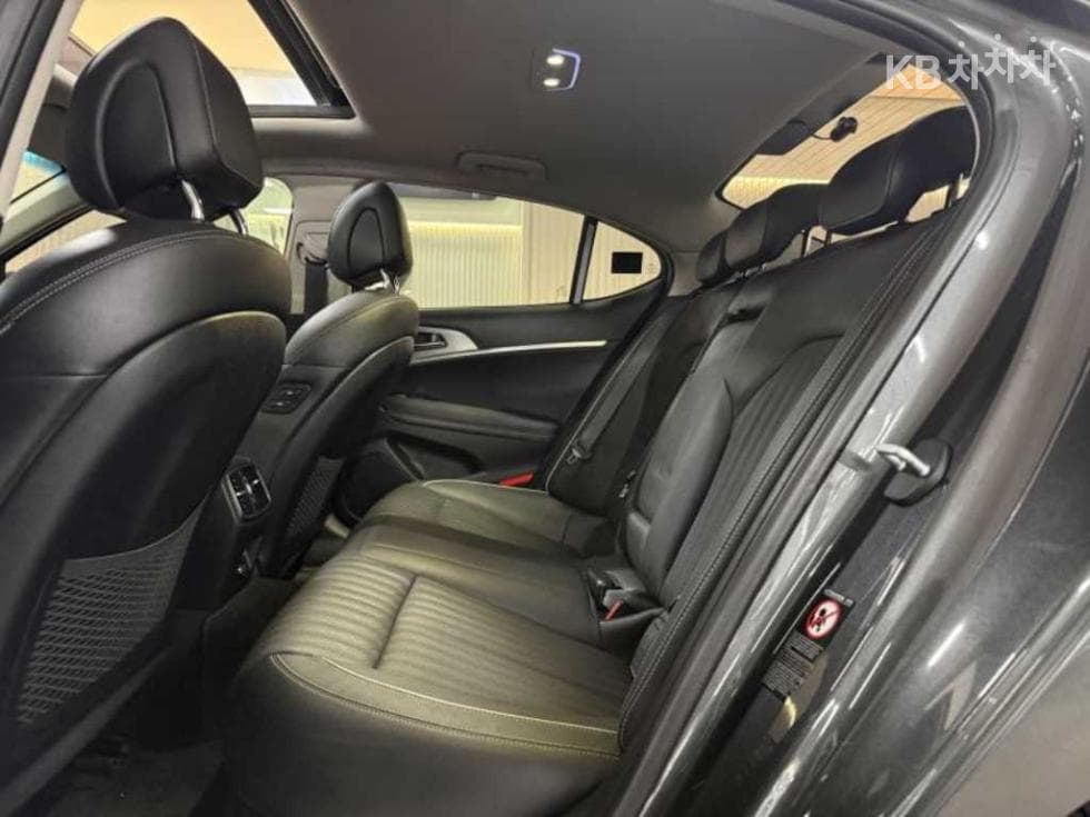 Genesis G702.0T AWD Elite - 8