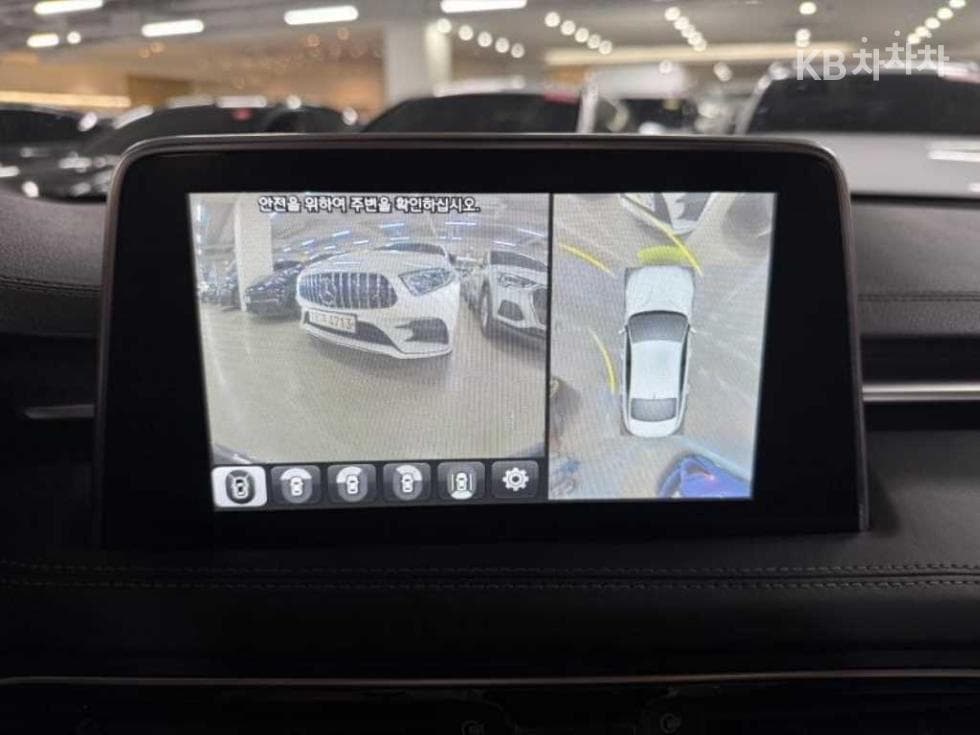 Genesis G702.0T AWD Elite - 12