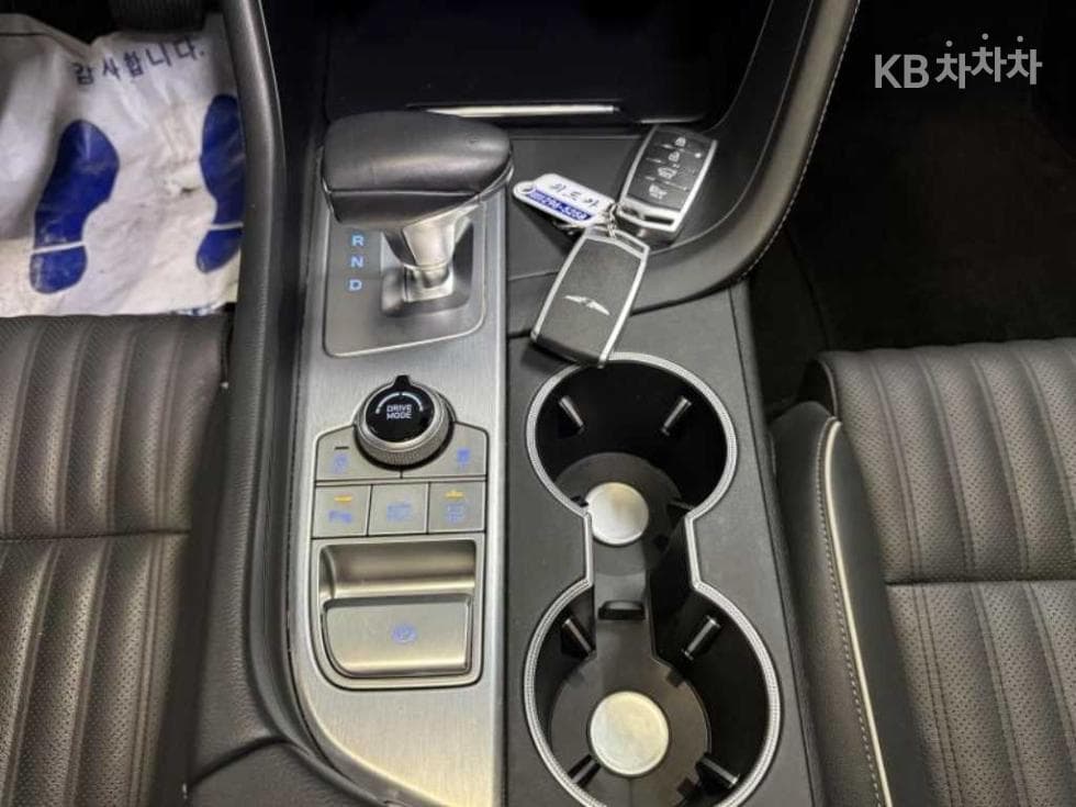 Genesis G702.0T AWD Elite - 13