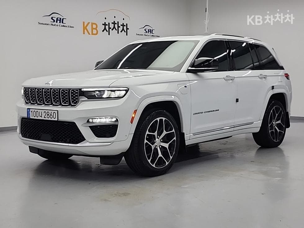 지프 그랜드 체로키(WL) 2.0 4XE Summit Reserve - Image 1