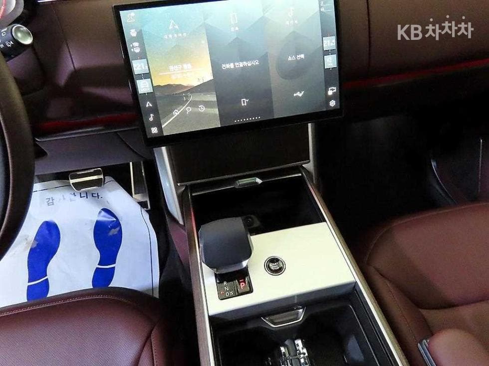 Land Rover The New (фейслифт) Range Rover(L460)P550e Autobiography SWB - 11