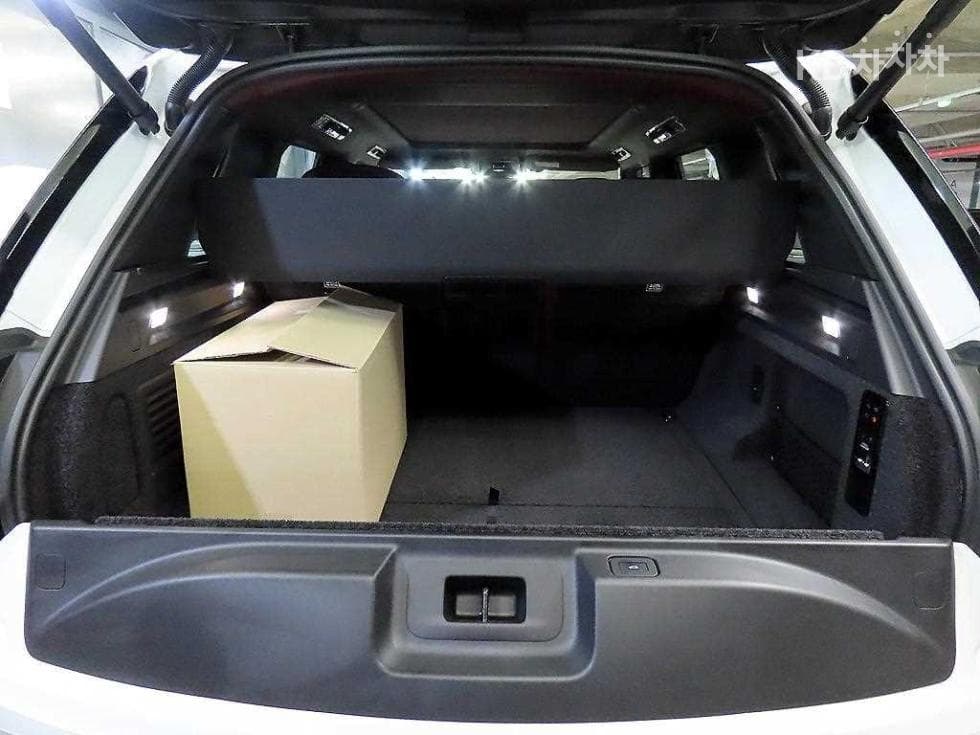 Land Rover The New (фейслифт) Range Rover(L460)P550e Autobiography SWB - 15