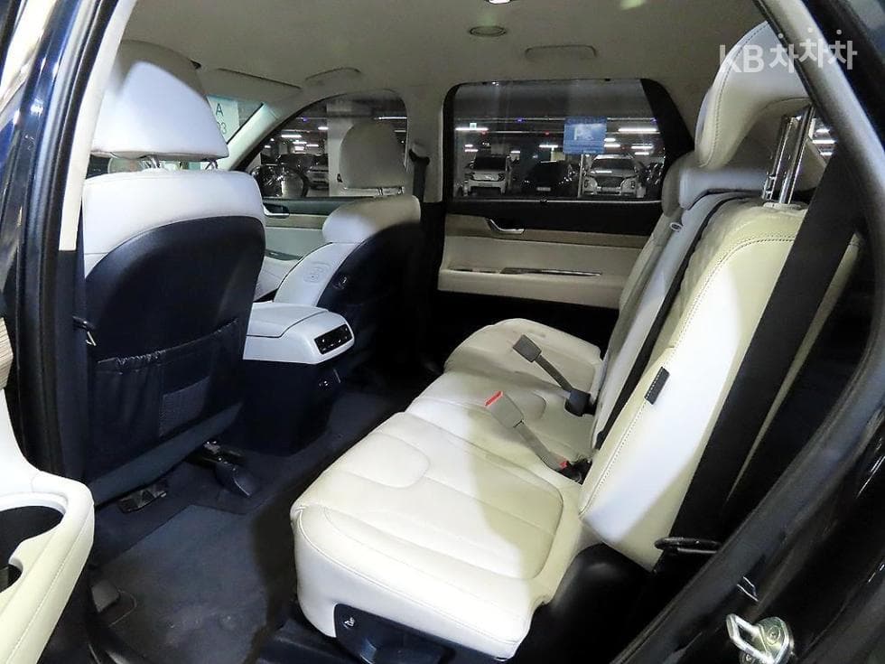 Hyundai Palisade2.2 Diesel 7-seater (Limousine) AWD Prestige - 7