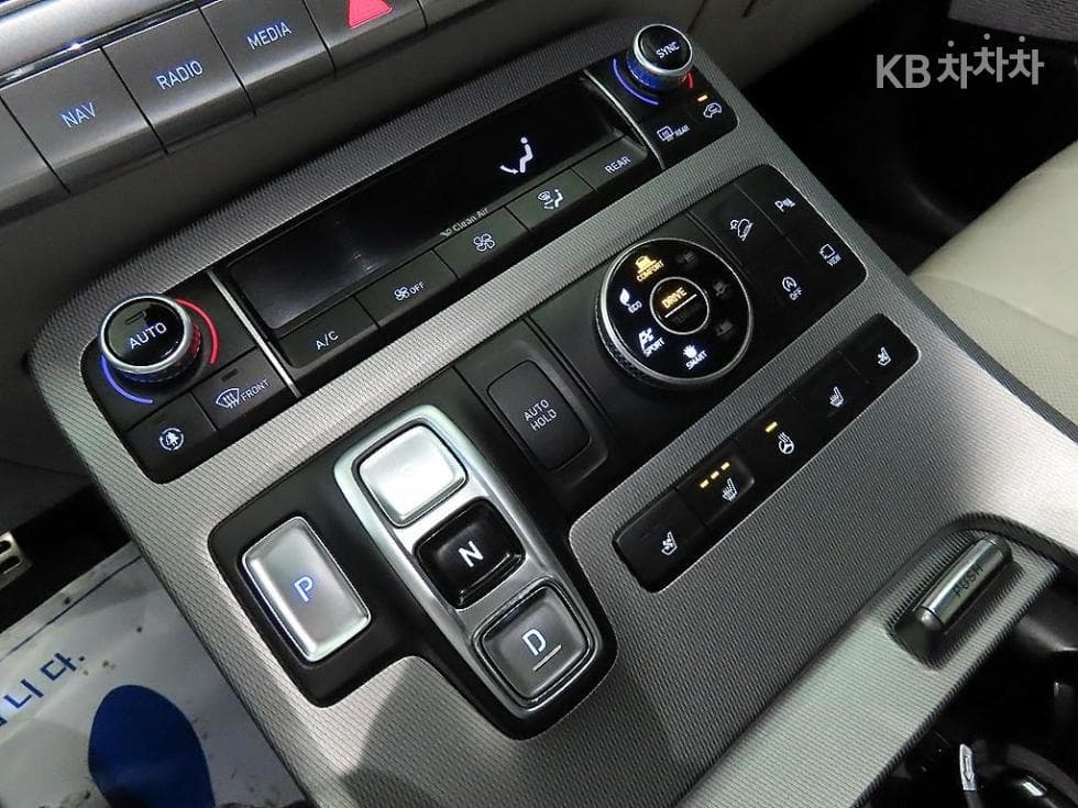 Hyundai Palisade2.2 Diesel 7-seater (Limousine) AWD Prestige - 12