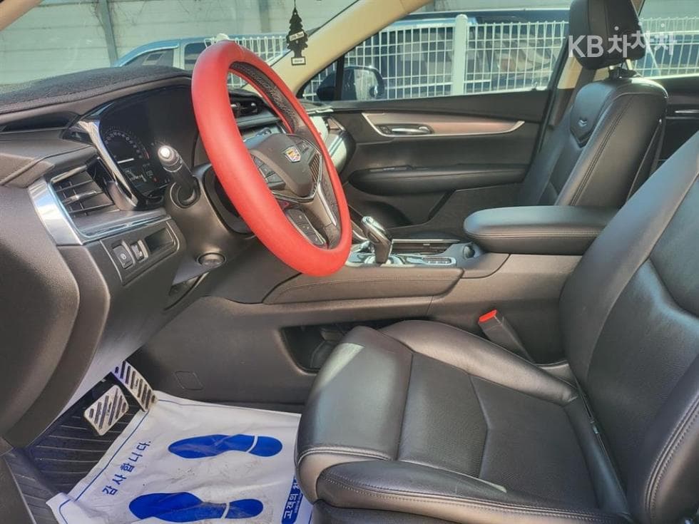 캐딜락 XT53.6 Premium - 5