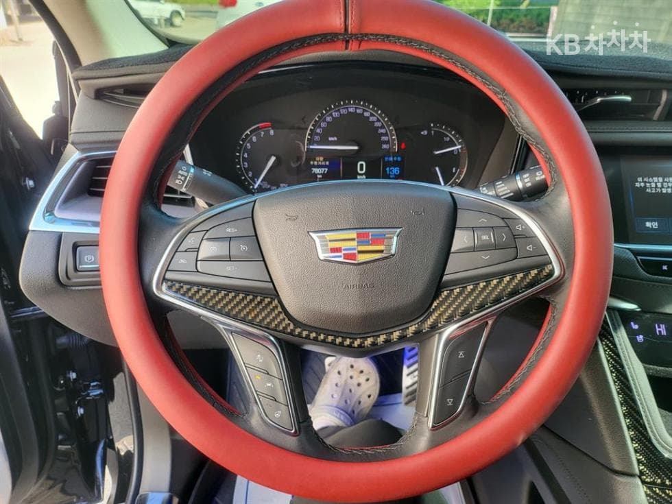 캐딜락 XT53.6 Premium - 8