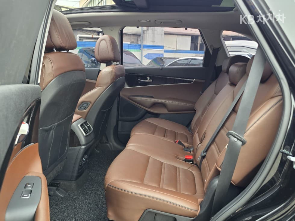 Kia All NewSorentoDiesel 2.0 2WD Noblesse Special (special feature/edition) - 9