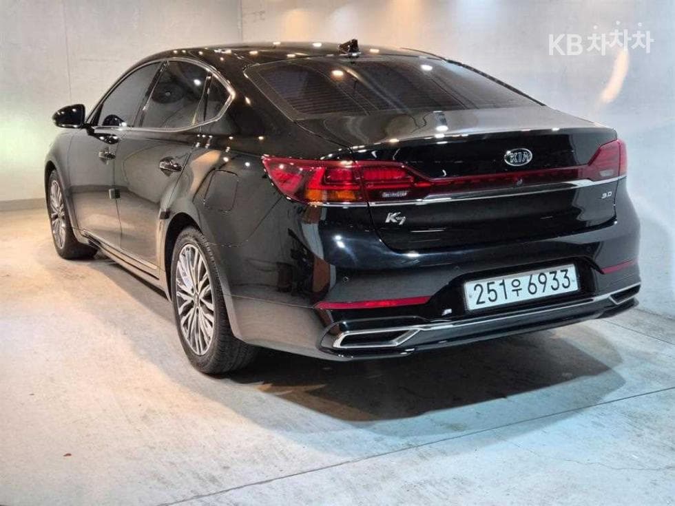 Kia K7 Premiere3.0 GDi Signature - 4