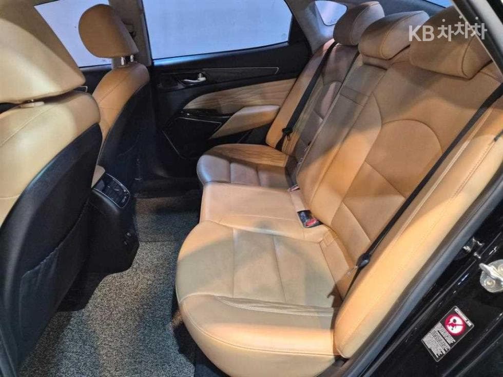 Kia K7 Premiere3.0 GDi Signature - 5