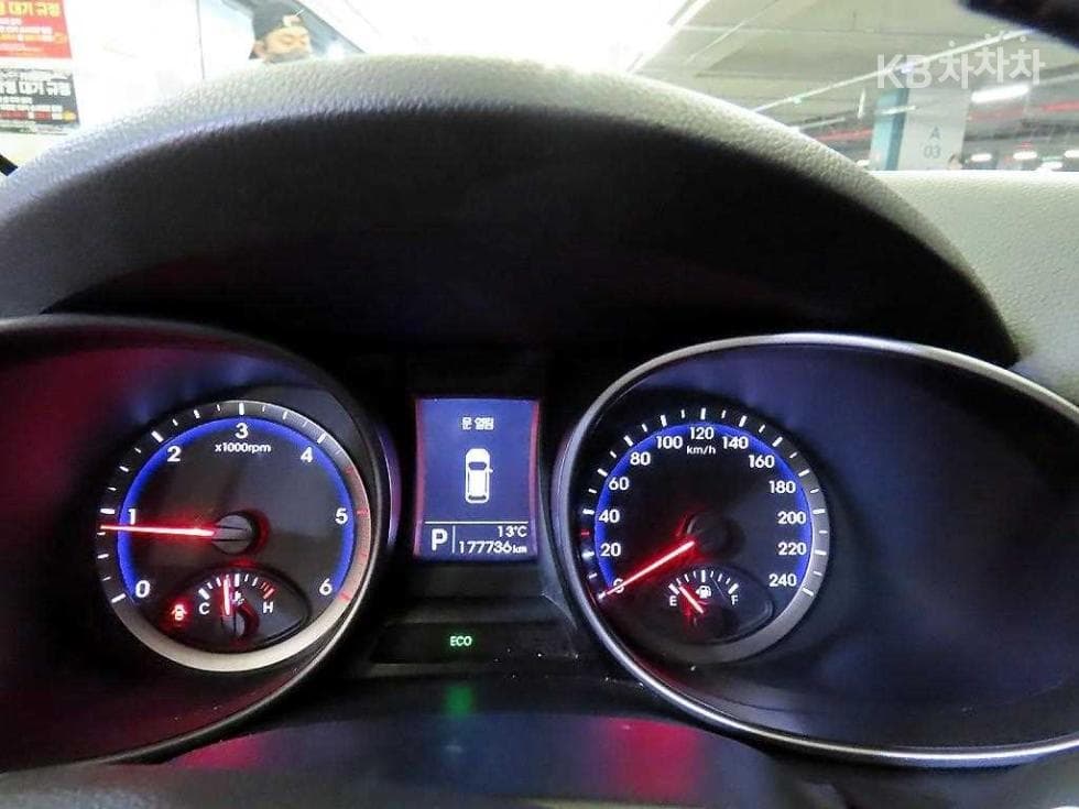 Hyundai Santa Fe DMR2.2 2WD PREMIUM - 9
