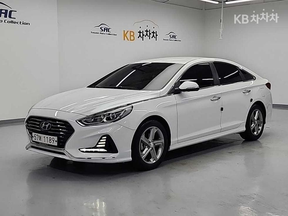 Hyundai Sonata New Rise 2.0 Smart - Image 1
