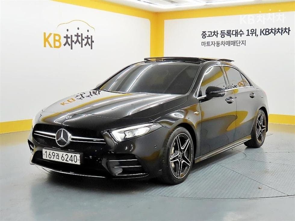 Mercedes-Benz A클래스(W177) AMG A35 4Matic - Image 1