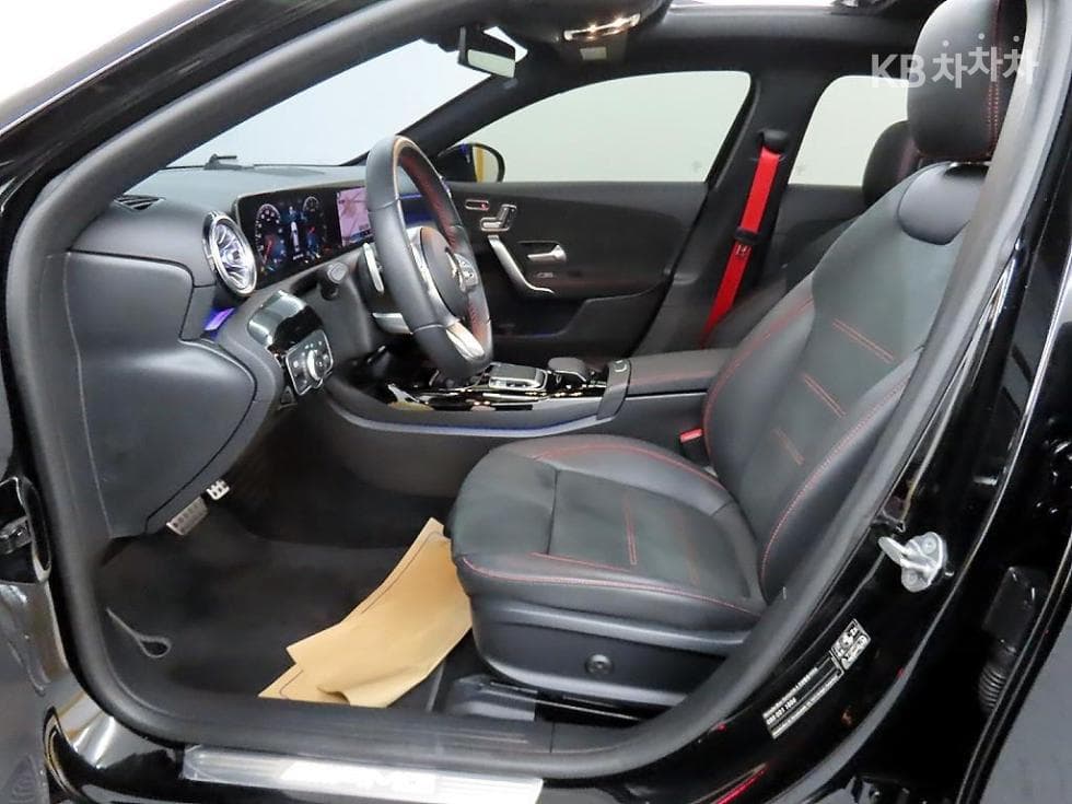 Mercedes-Benz A클래스(W177)AMG A35 4Matic - 5