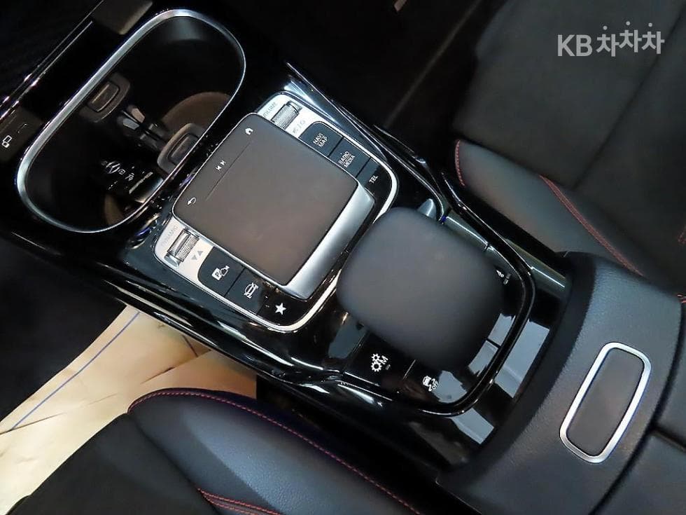 Mercedes-Benz A클래스(W177)AMG A35 4Matic - 13