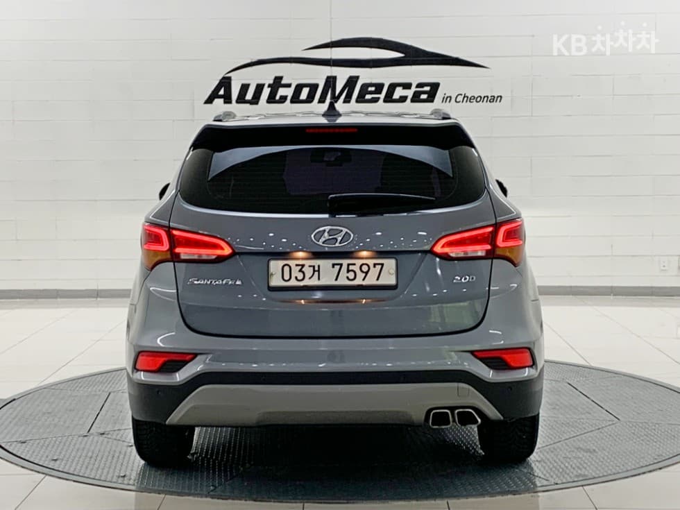 Hyundai Santa Fe The PrimeDiesel Hyundai R-engine 2.0 diesel 2WD 5-seater Value Plus - 4