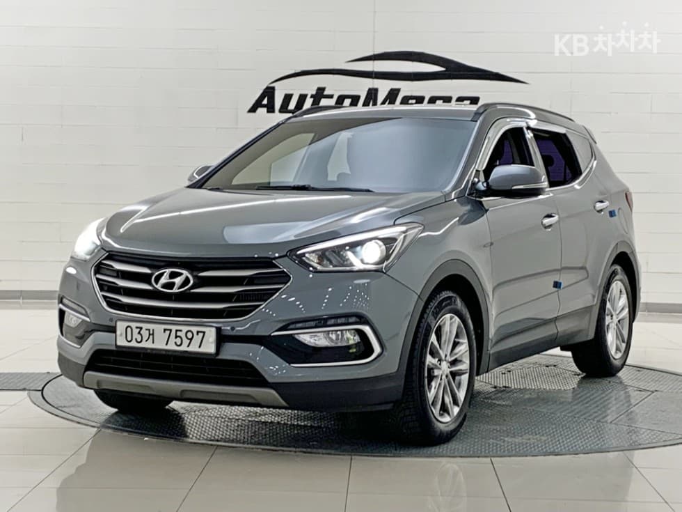 Hyundai Santa Fe The Prime Diesel Hyundai R-engine 2.0 diesel 2WD 5-seater Value Plus - Image 1