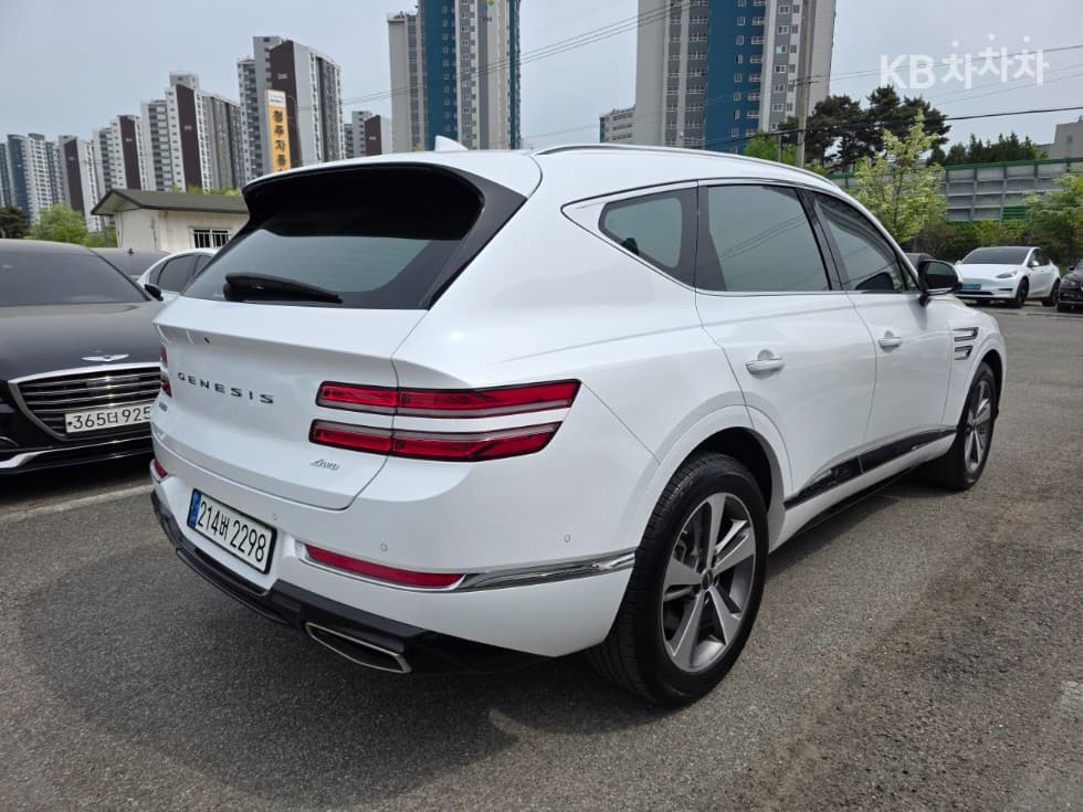 Genesis GV802.5 Turbo Gasoline AWD - 4