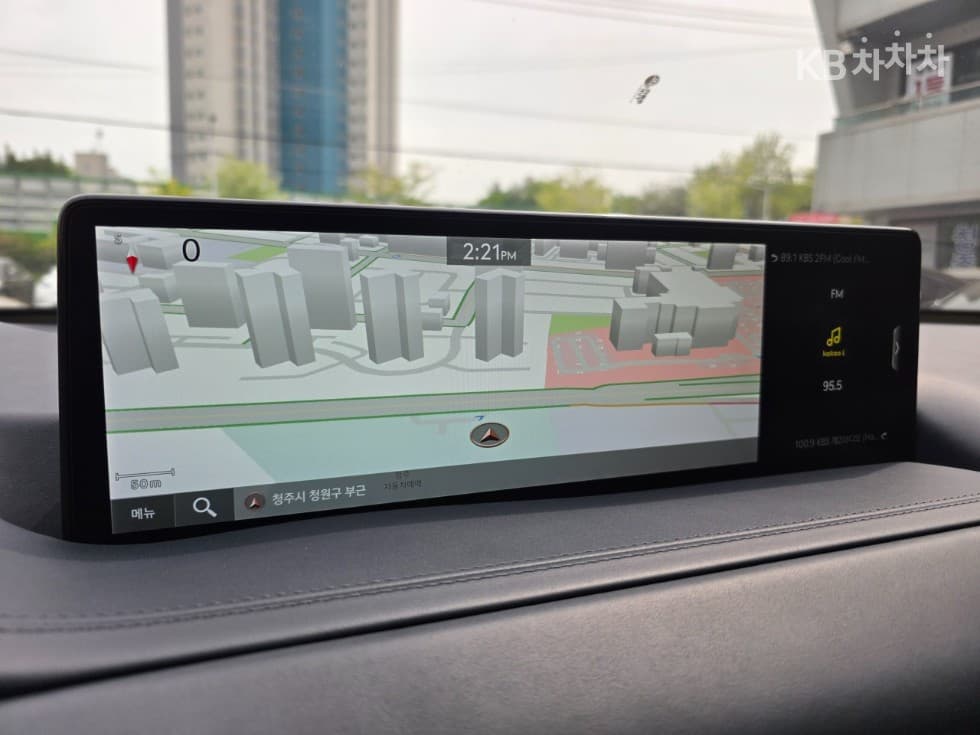 Genesis GV802.5 Turbo Gasoline AWD - 11