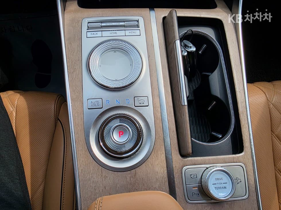 Genesis GV802.5 Turbo Gasoline AWD - 15