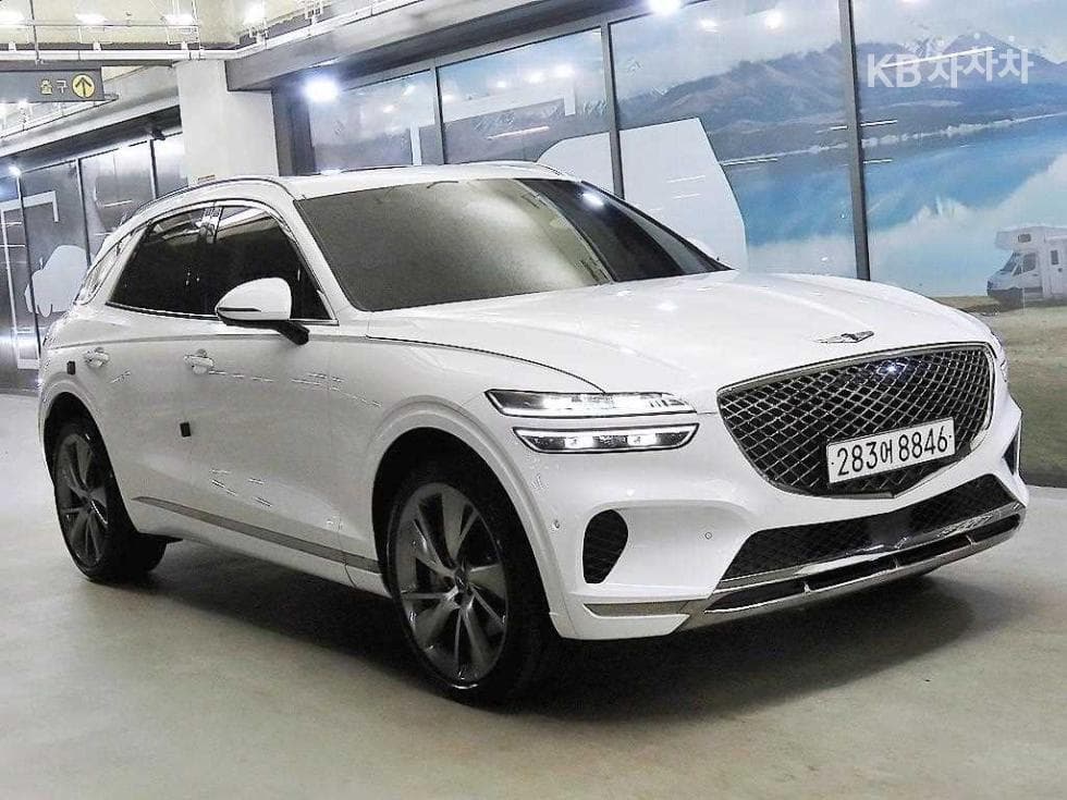 Genesis GV70 Gasoline 2.5T AWD - Image 1