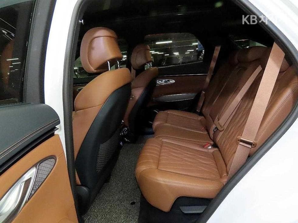Genesis GV70Gasoline 2.5T AWD - 7