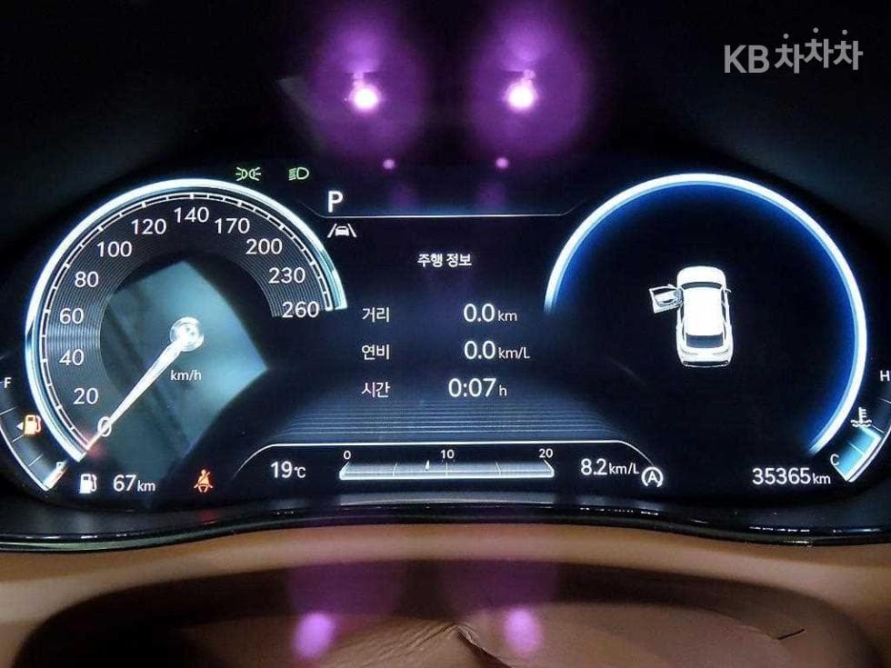 Genesis GV70Gasoline 2.5T AWD - 9