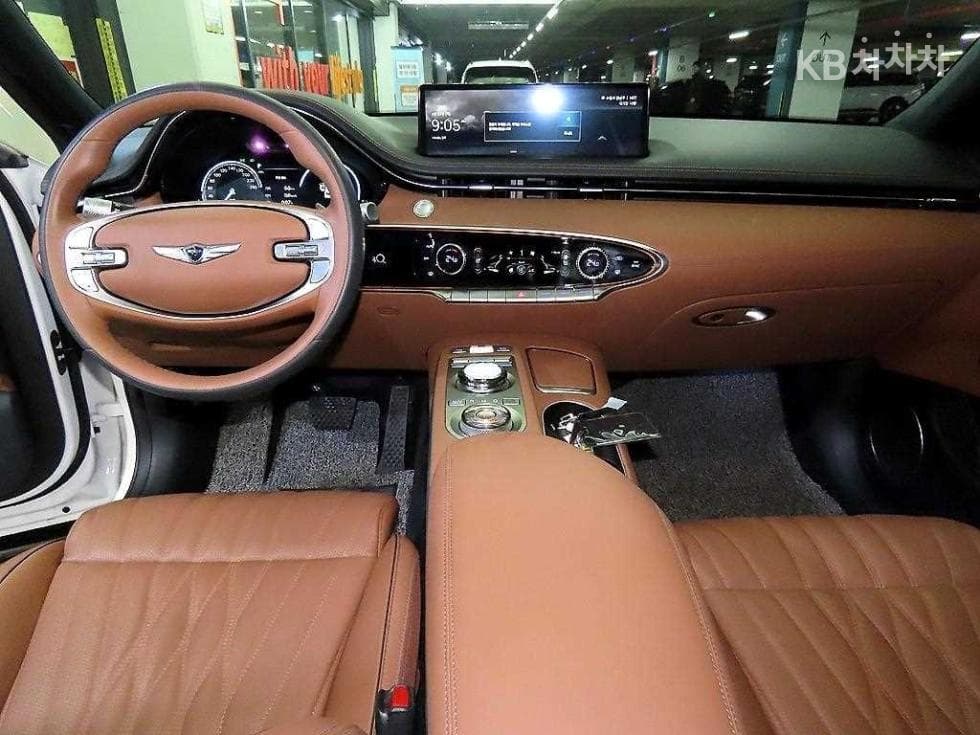 Genesis GV70Gasoline 2.5T AWD - 10