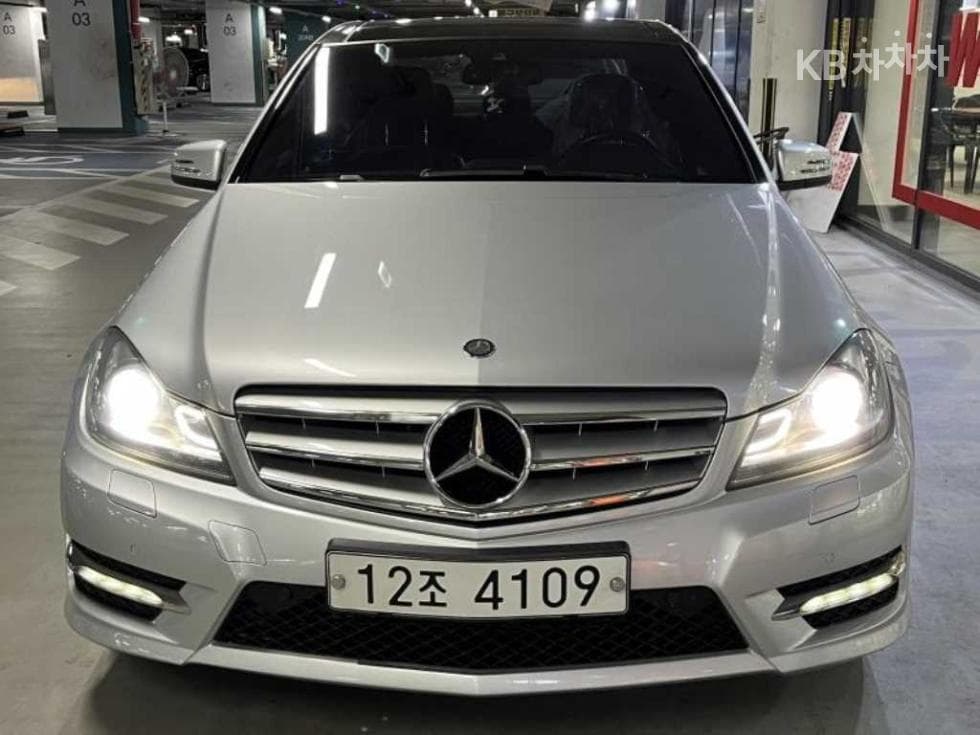 Mercedes-Benz New C-ClassC200 CGI Avantgarde - 2