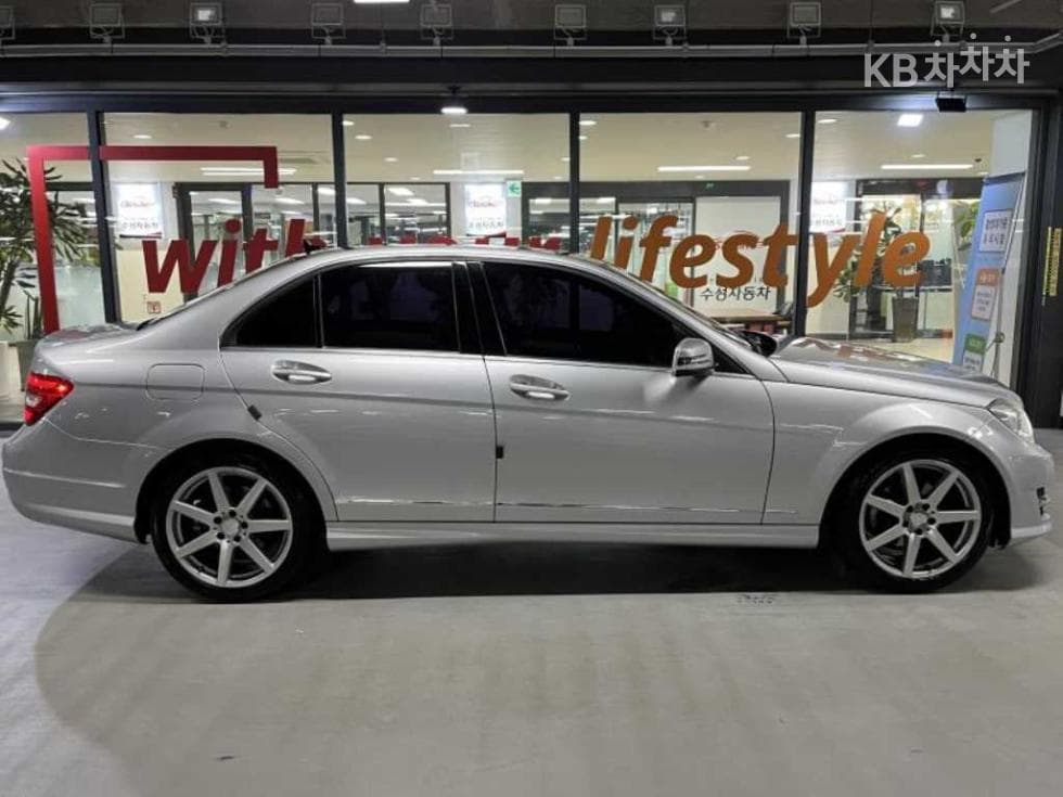 Mercedes-Benz New C-ClassC200 CGI Avantgarde - 3