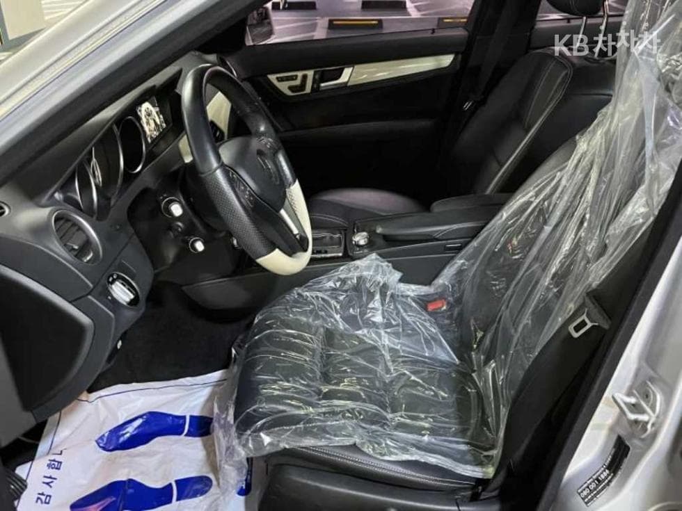 Mercedes-Benz New C-ClassC200 CGI Avantgarde - 9