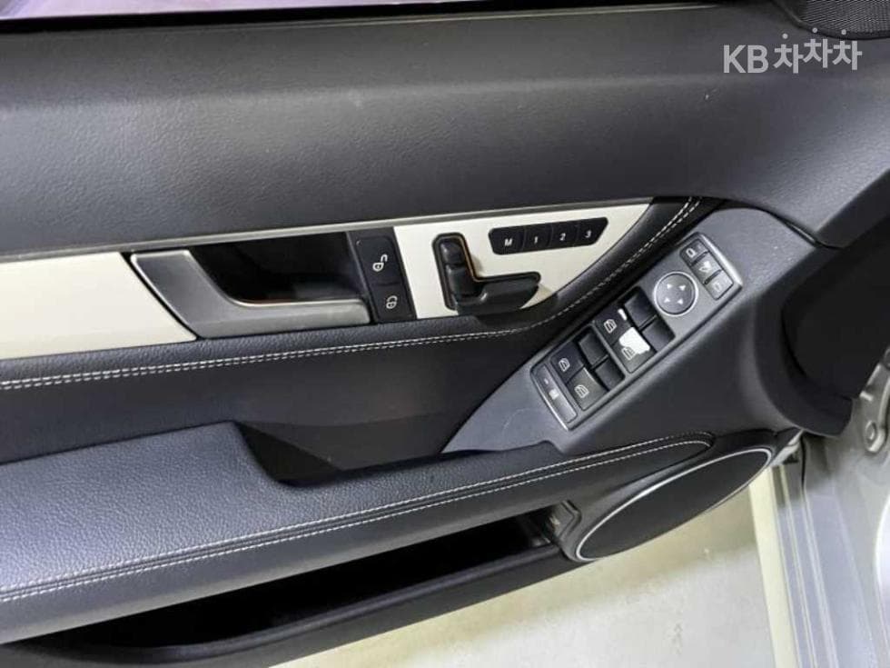Mercedes-Benz New C-ClassC200 CGI Avantgarde - 14