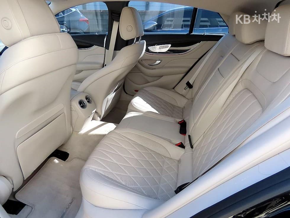 Mercedes-Benz AMG GTGT 4door 43 4MATIC+ Standard - 6