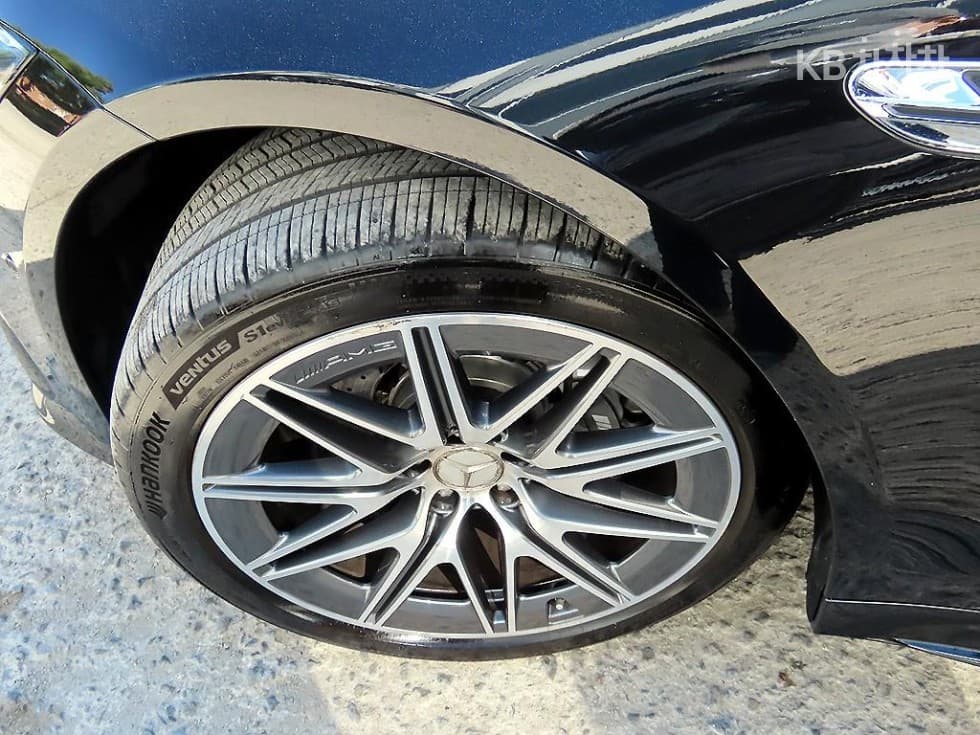 Mercedes-Benz AMG GTGT 4door 43 4MATIC+ Standard - 20