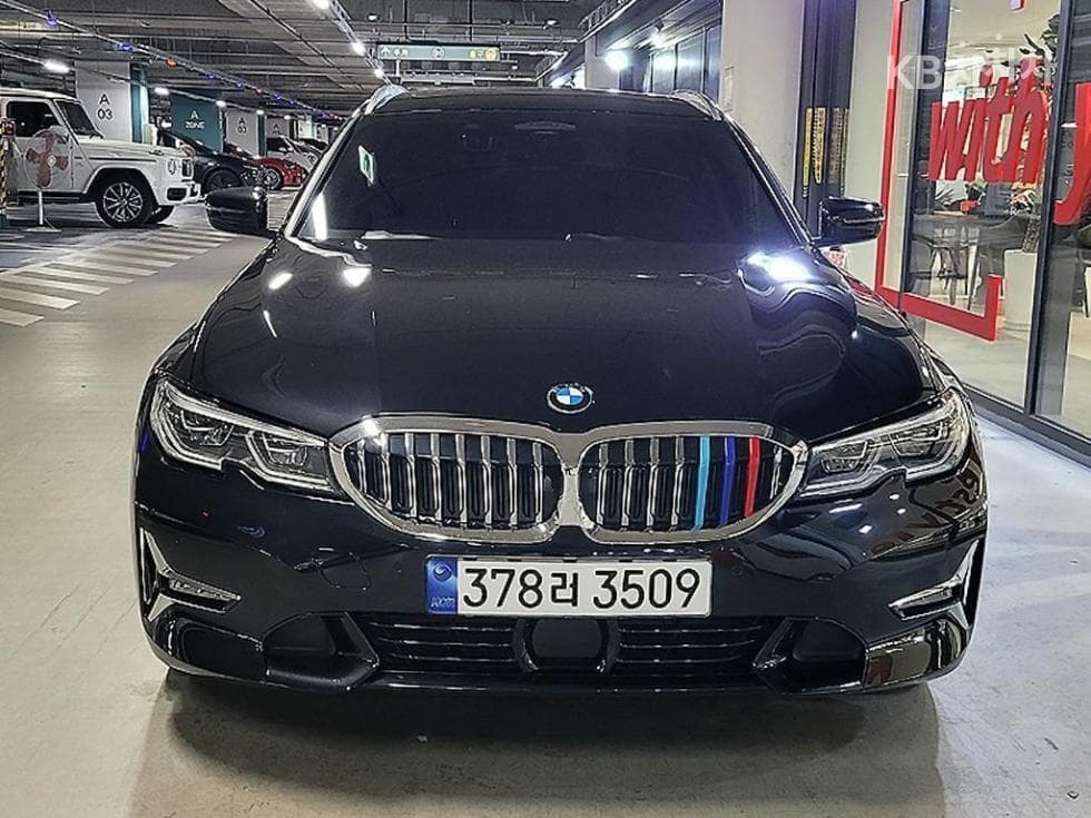 BMW 3 Series (G20)320i Touring Luxury Line - 2
