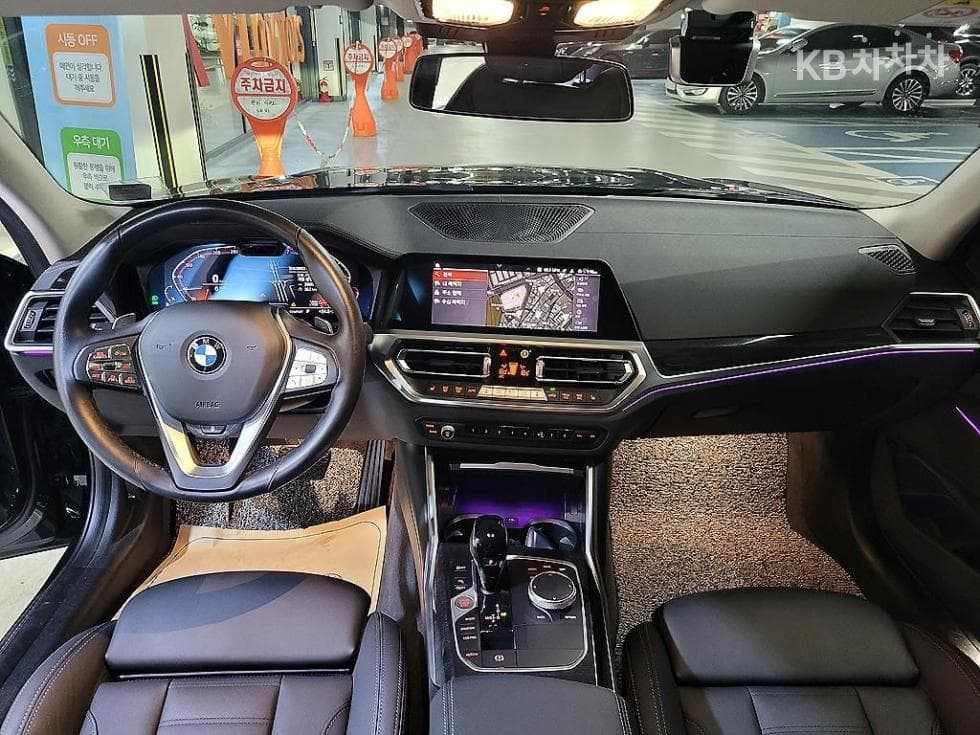 BMW 3 Series (G20)320i Touring Luxury Line - 6