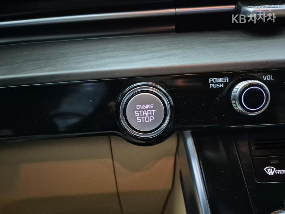 Kia Carnival 4th generationG3.5 GDI 9-seater Noblesse - 16