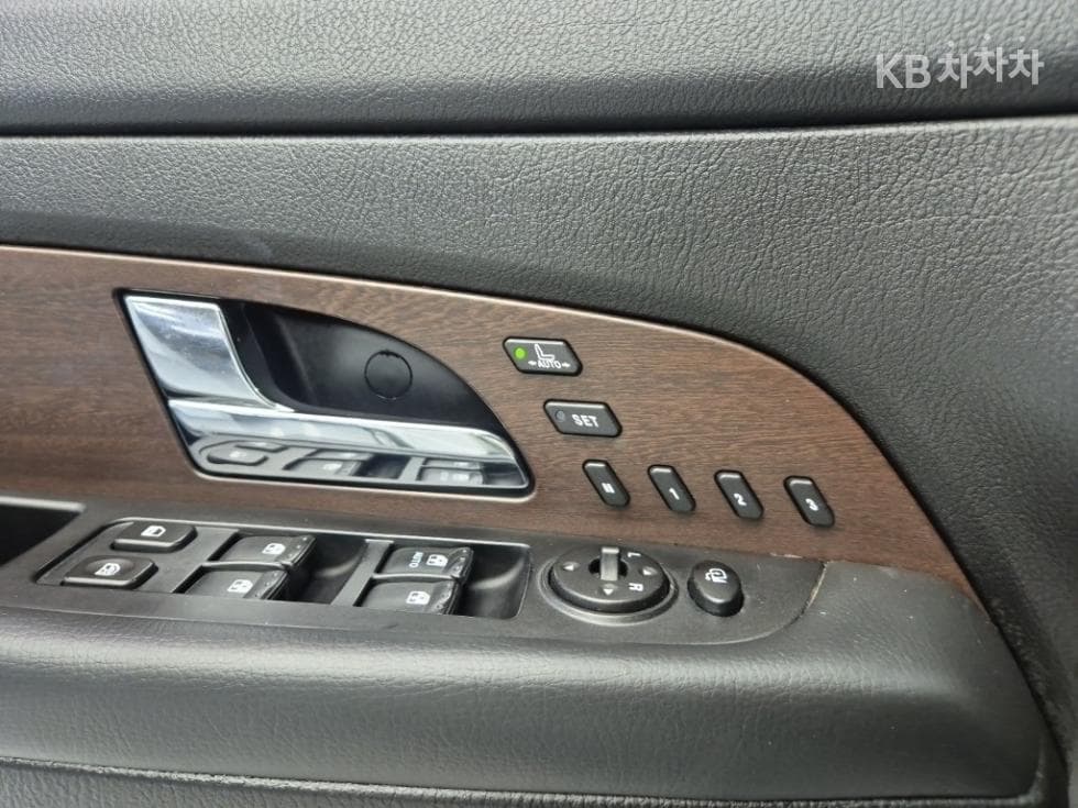 KG Mobility RextonW5-seater 4WD Noblesse - 19