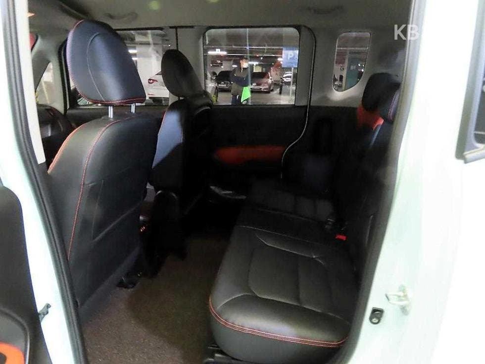 Kia The New (facelift) Ray (van)1.0 Gasoline Signature - 7
