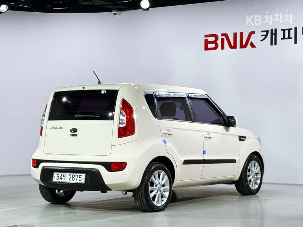 Kia Soul1.6 Luxury Standard - 2