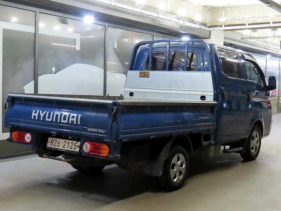 Hyundai Porter 2Extra Long Double Cab CRDi Smart - 4